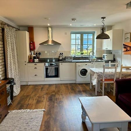 Little Bream - Pretty Cosy Cottage, Sea Views, Walk To The Beach Mawnan Smith Екстериор снимка