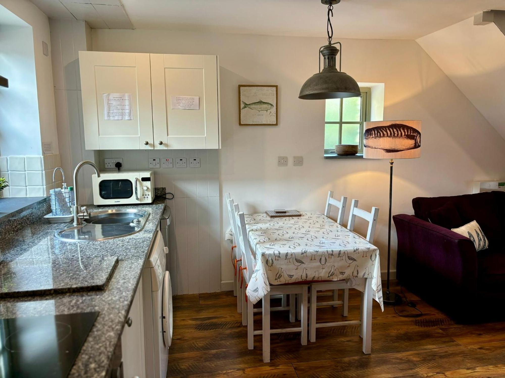 Little Bream - Pretty Cosy Cottage, Sea Views, Walk To The Beach Mawnan Smith Екстериор снимка