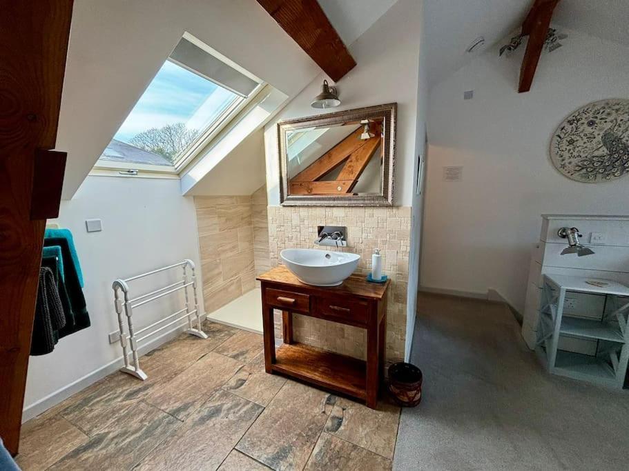 Little Bream - Pretty Cosy Cottage, Sea Views, Walk To The Beach Mawnan Smith Екстериор снимка